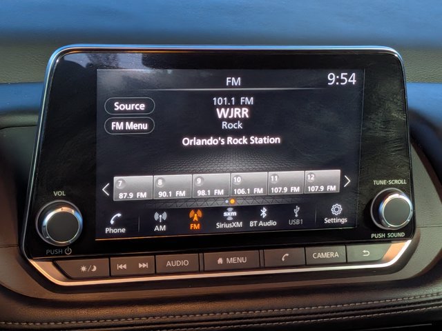 Used 2024 Nissan Rogue S FWD image 19