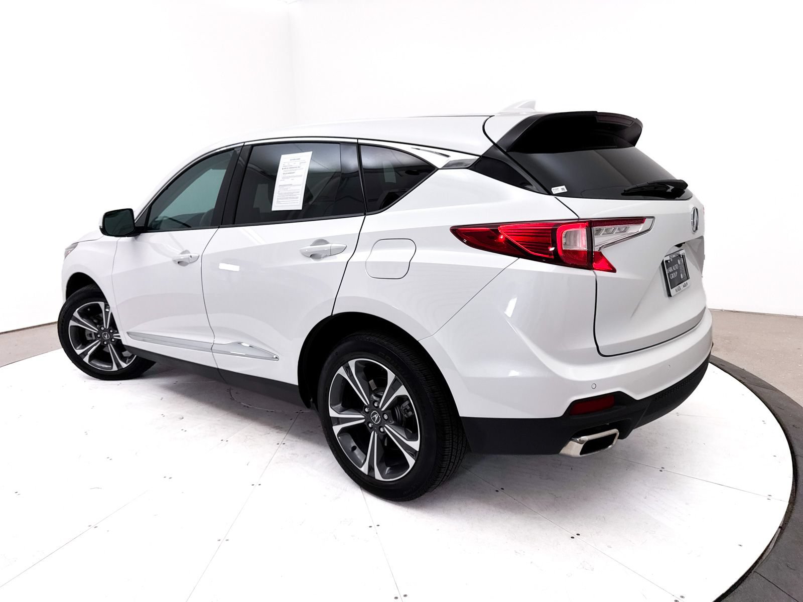 Used 2023 Acura RDX w/ Advance Package AWD/4WD image 2