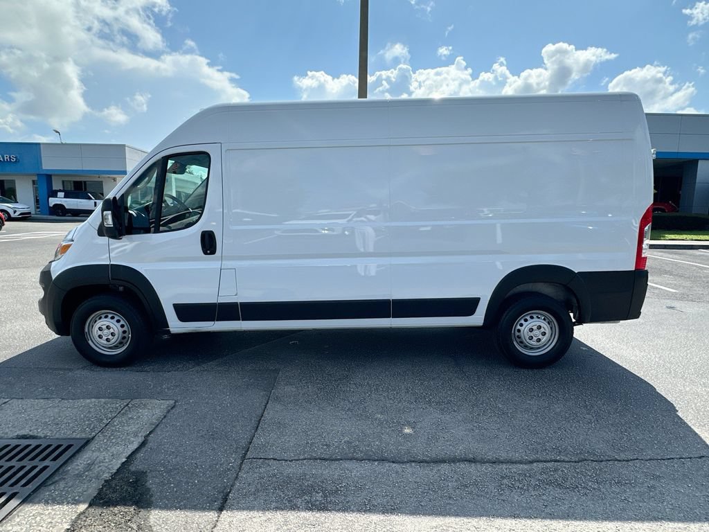Used 2025 RAM ProMaster 2500 w/ Convenience Group FWD image 8