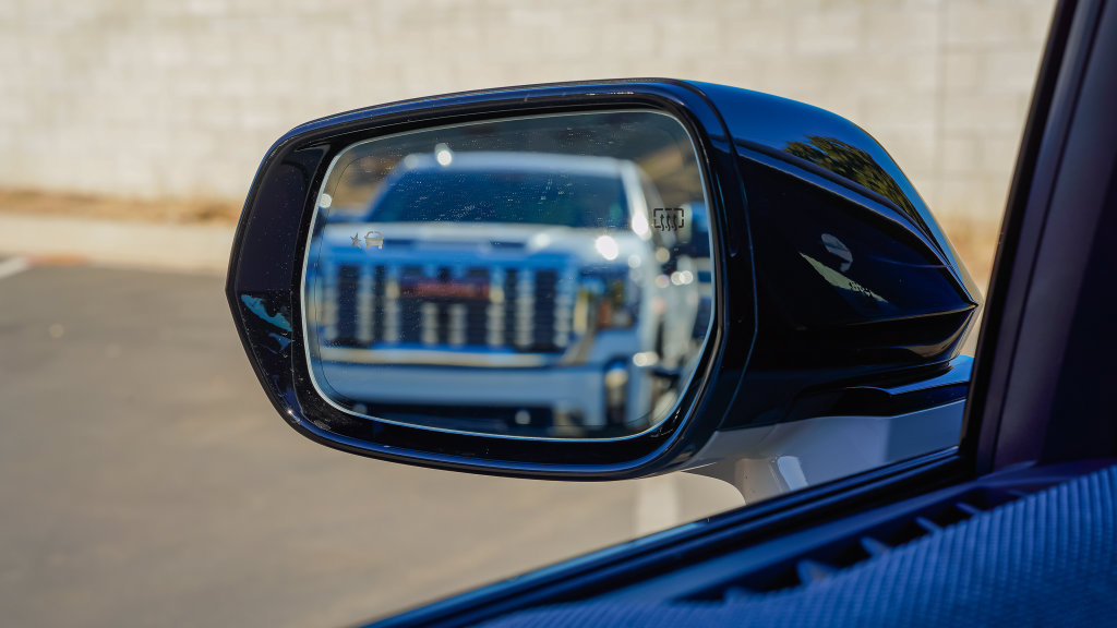 New 2027 Cadillac Optiq Premium Luxury RWD image 12