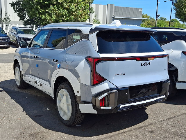 New 2027 Kia Seltos X-Line S AWD/4WD image 3