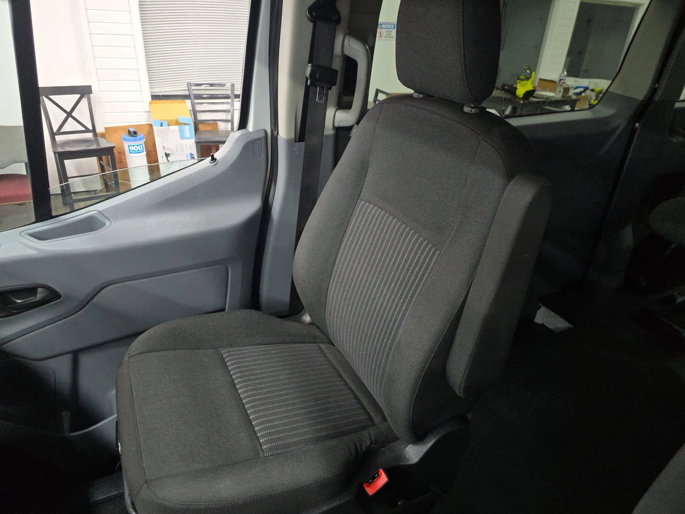 Used 2017 Ford Transit 150 XLT image 28