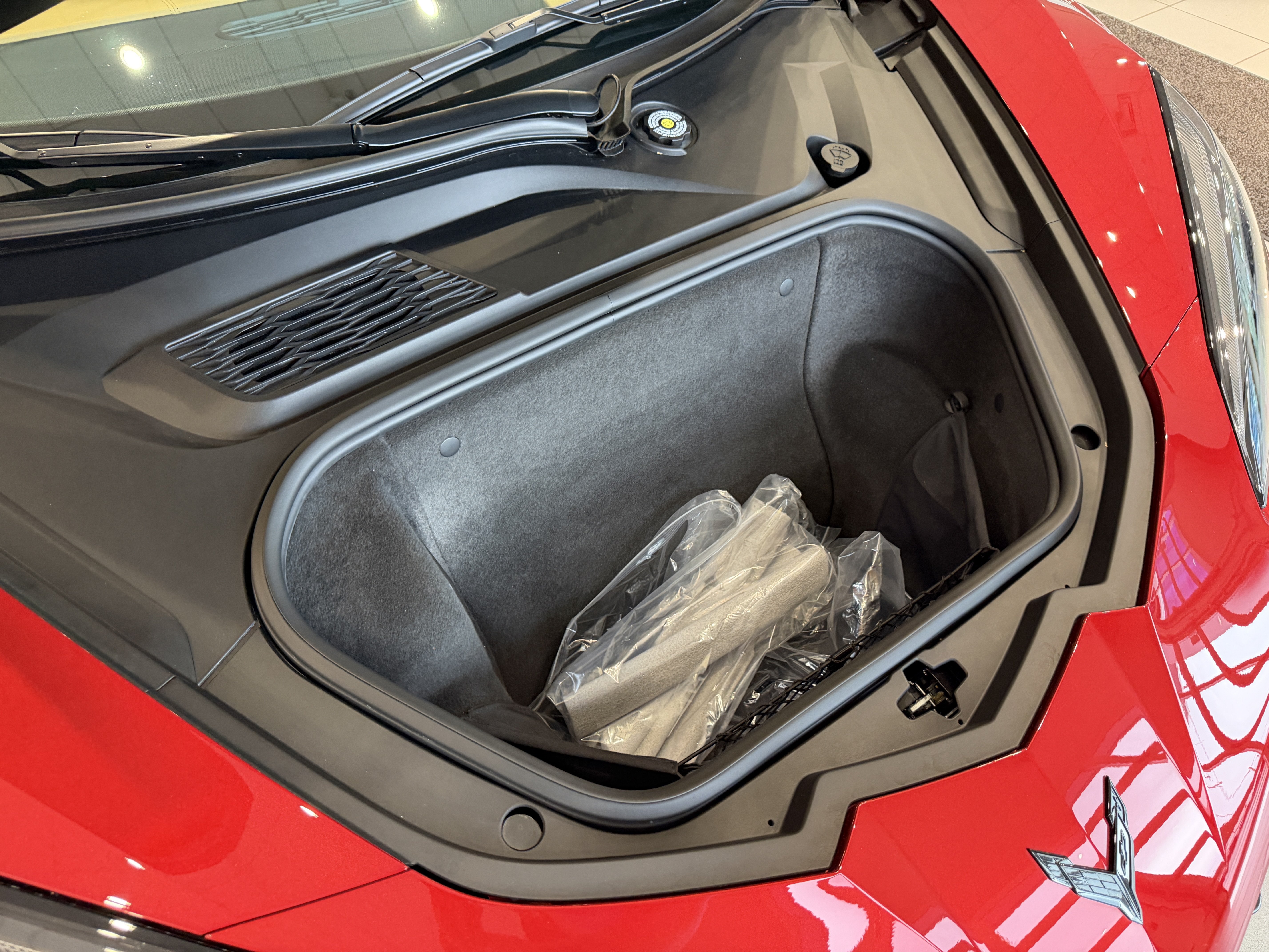 Used 2024 Chevrolet Corvette Z06 w/ Z07 Performance Package RWD image 9