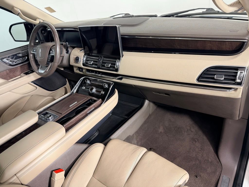 Used 2022 Lincoln Navigator L Reserve image 29