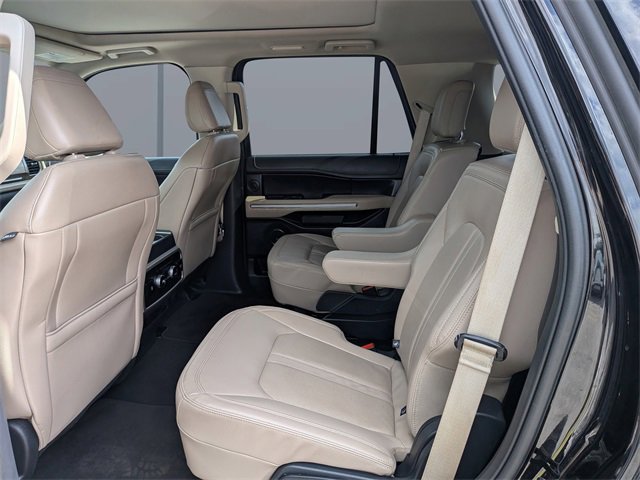 Used 2024 Ford Expedition Limited image 20