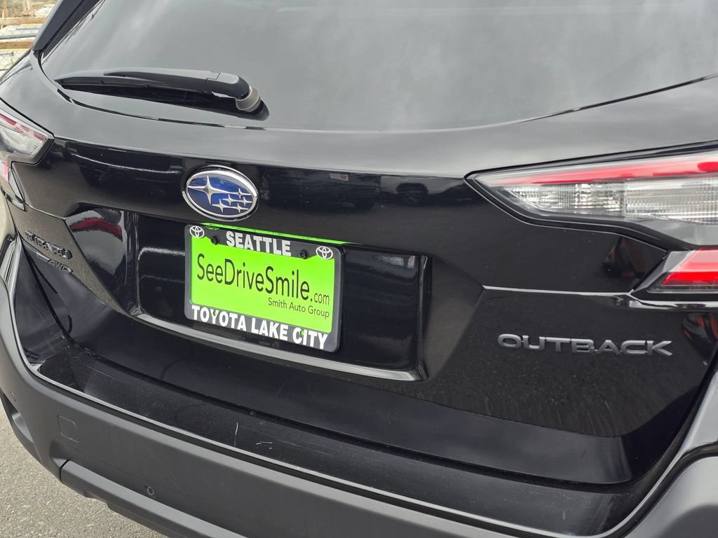 Used 2025 Subaru Outback Onyx Edition AWD/4WD image 15