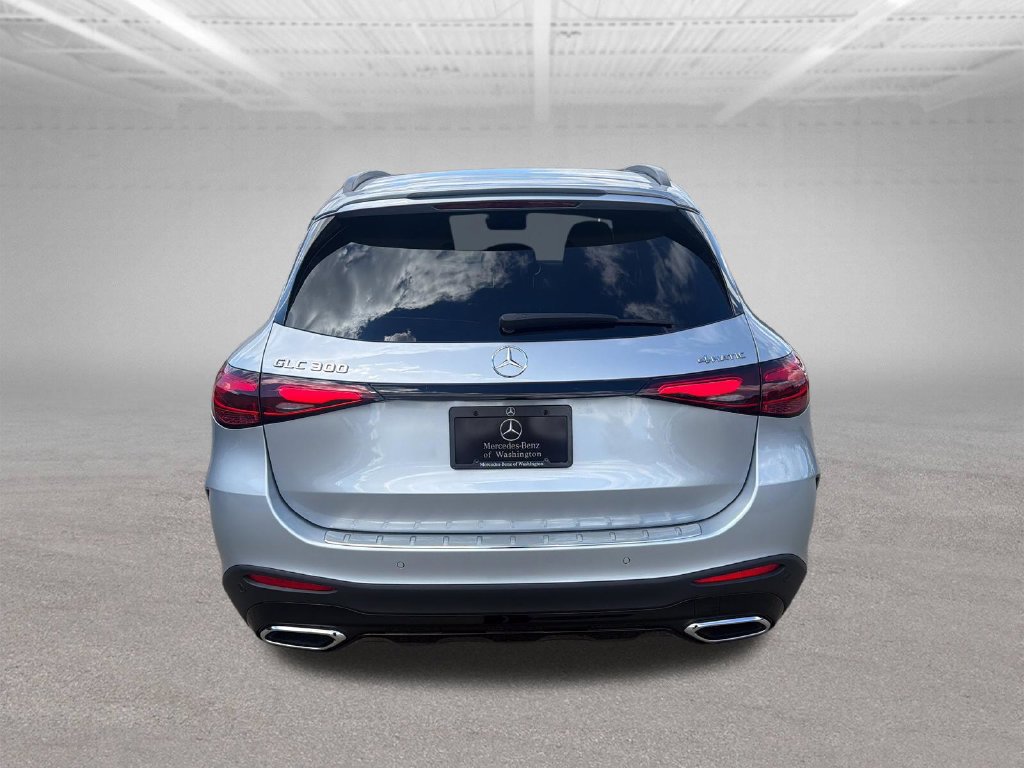 New 2027 Mercedes-Benz GLC 300 4MATIC image 4