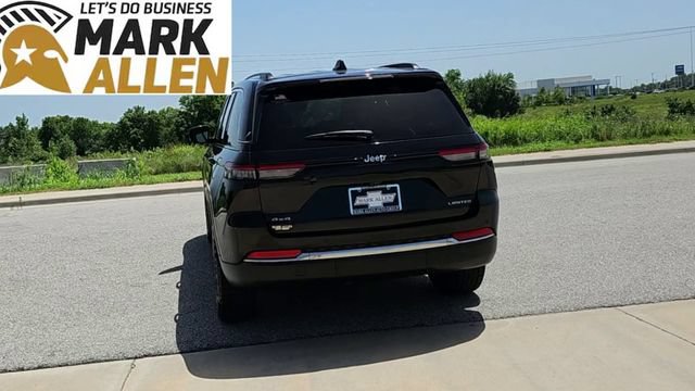 Used 2023 Jeep Grand Cherokee Limited AWD/4WD image 7