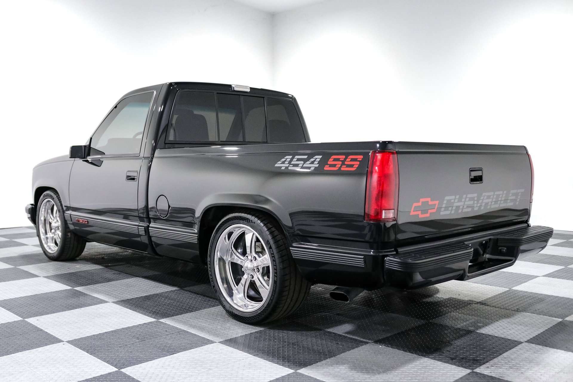 Used 1990 Chevrolet Silverado 1500 454 SS RWD image 5