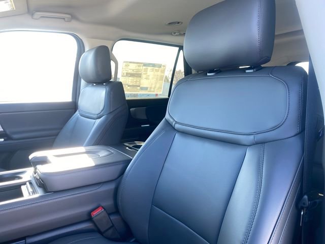 New 2026 Ford Expedition Active image 12