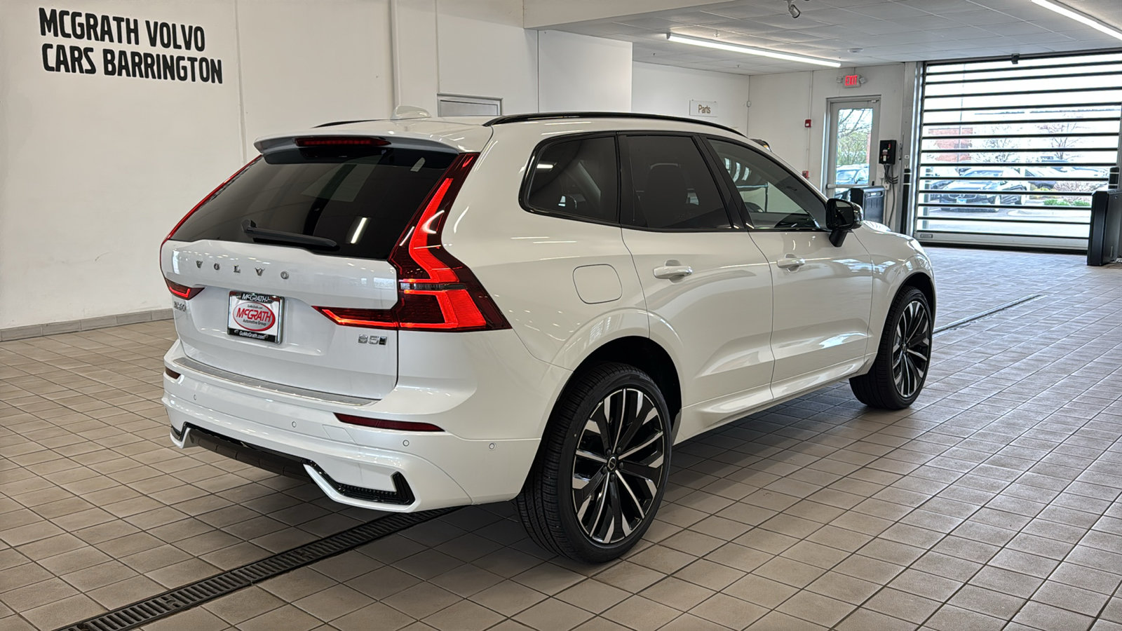 New 2026 Volvo XC60 B5 Ultra w/ Protection Package Premier AWD/4WD image 5