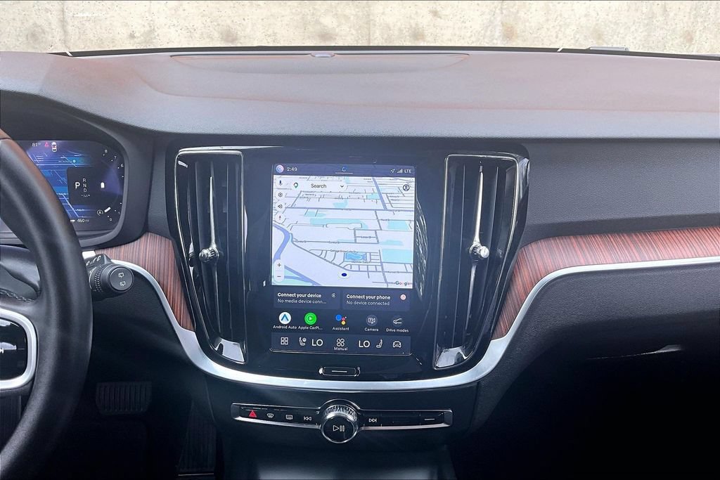 Certified 2025 Volvo V60 B5 Cross Country Plus AWD/4WD image 41