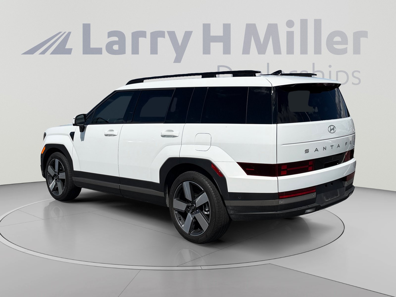 Used 2025 Hyundai Santa Fe Limited FWD image 3