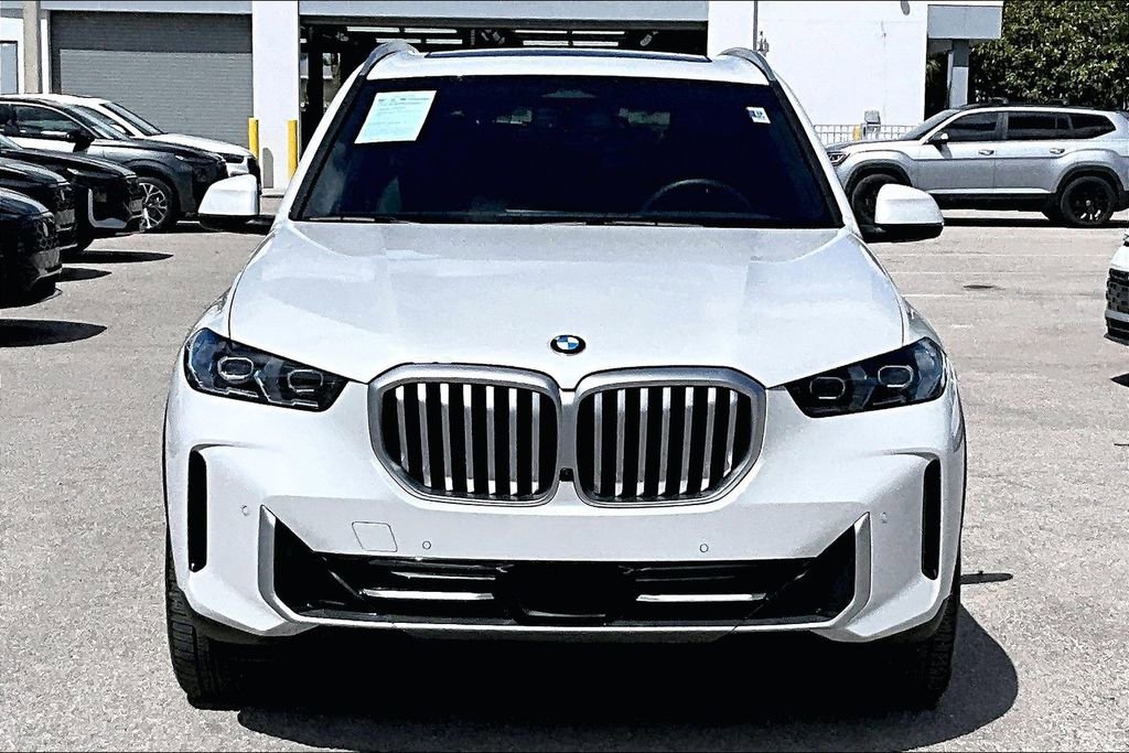 Used 2026 BMW X5 sDrive40i image 10