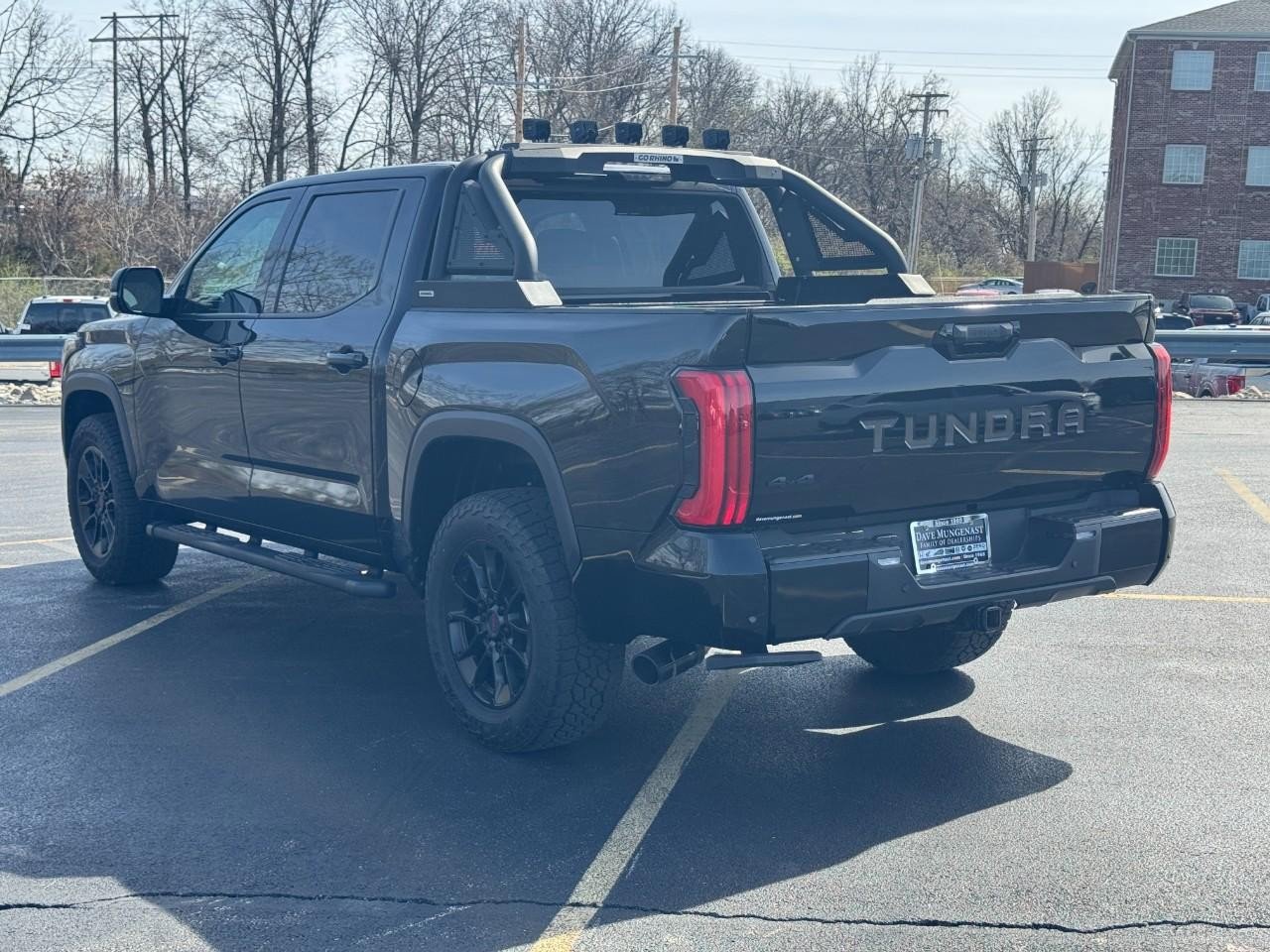 Used 2023 Toyota Tundra SR5 w/ SR5 Convenience Package AWD/4WD image 7