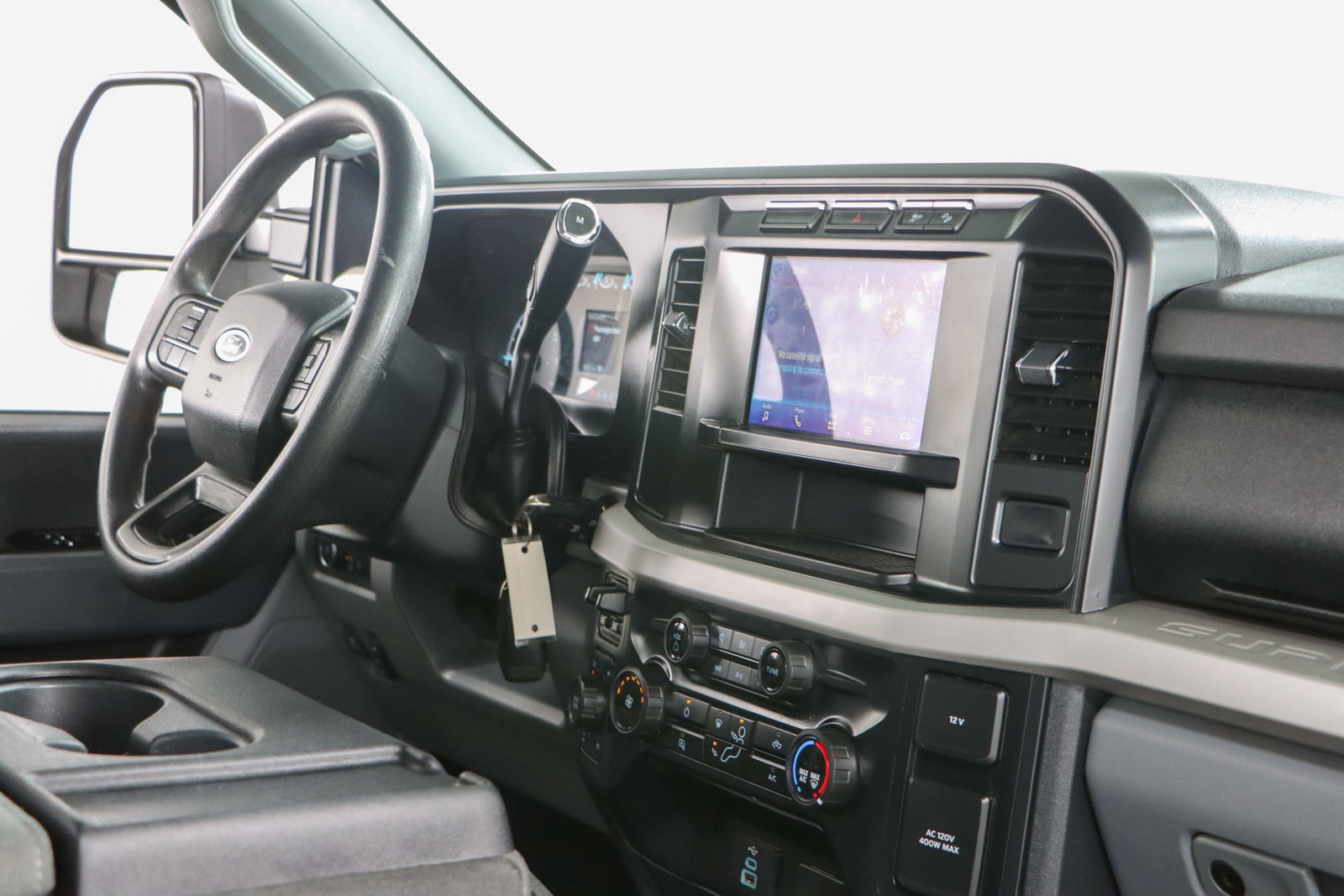 Used 2023 Ford F250 XLT w/ FX4 Off-Road Package image 26