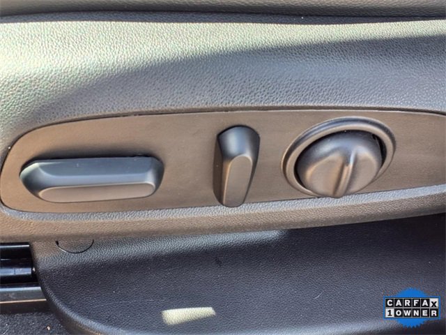 Used 2024 GMC Terrain SLT image 19