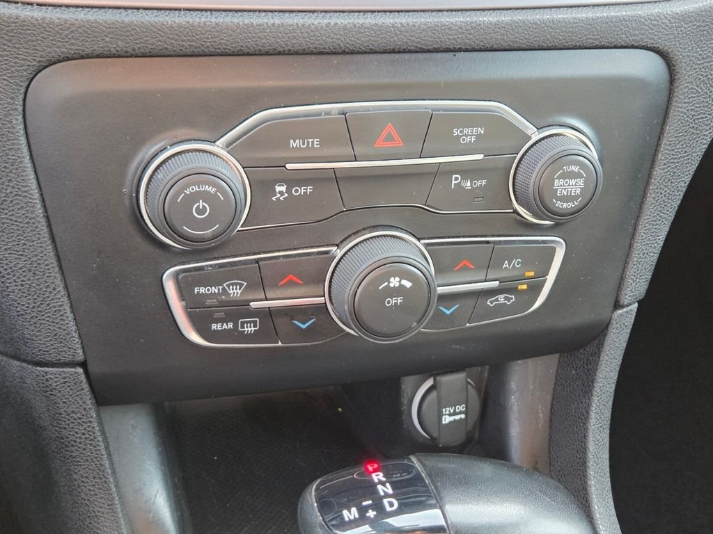 Used 2023 Dodge Charger SXT RWD image 32