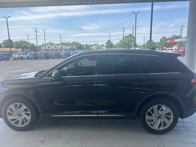 Used 2022 Lincoln Corsair FWD image 6