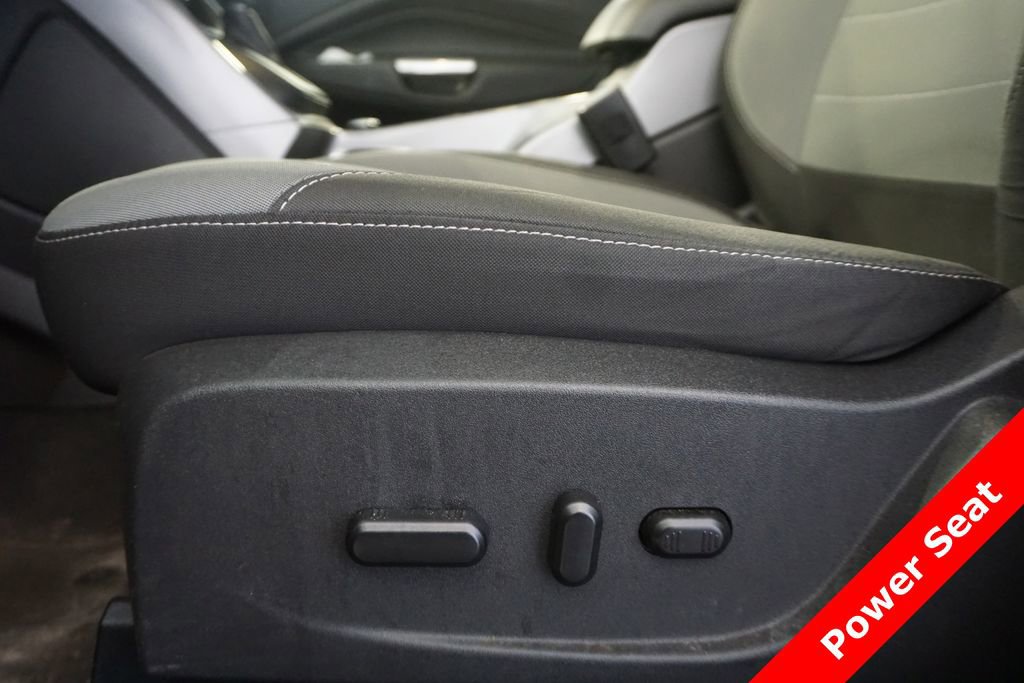 Used 2016 Ford Escape SE w/ Equipment Group 201A image 6