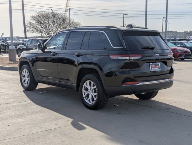 Used 2022 Jeep Grand Cherokee Limited image 9