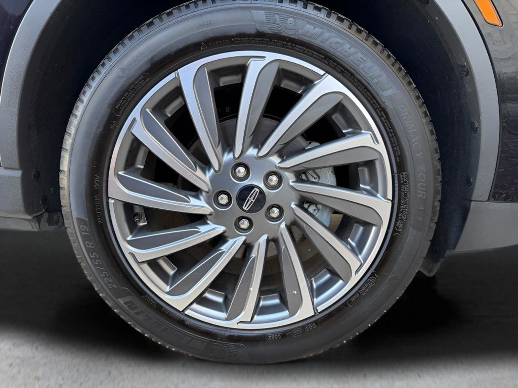 Used 2023 Lincoln Corsair Reserve image 33