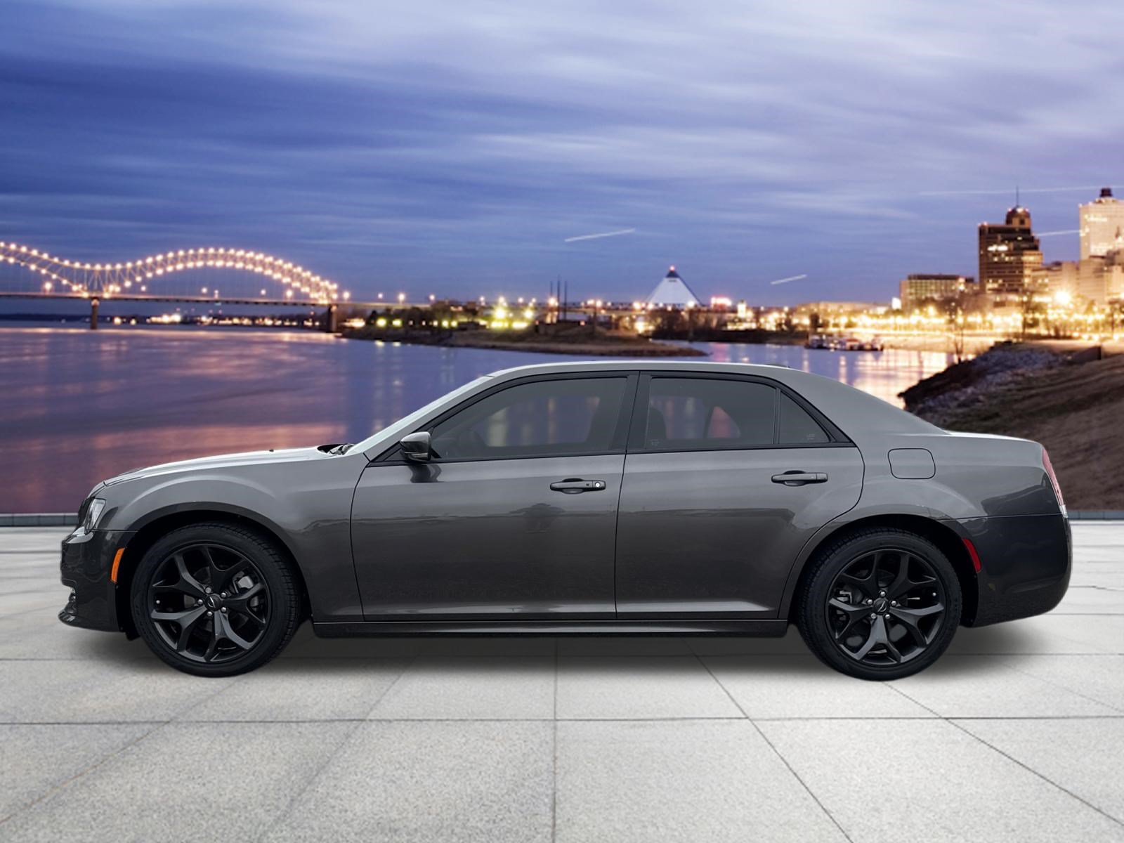 Used 2023 Chrysler 300 Touring L RWD image 2