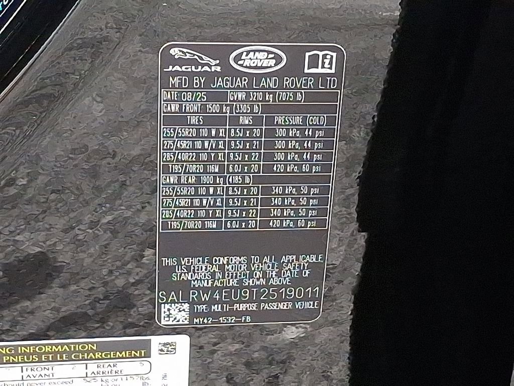 New 2026 Land Rover Discovery Limited Edition image 19