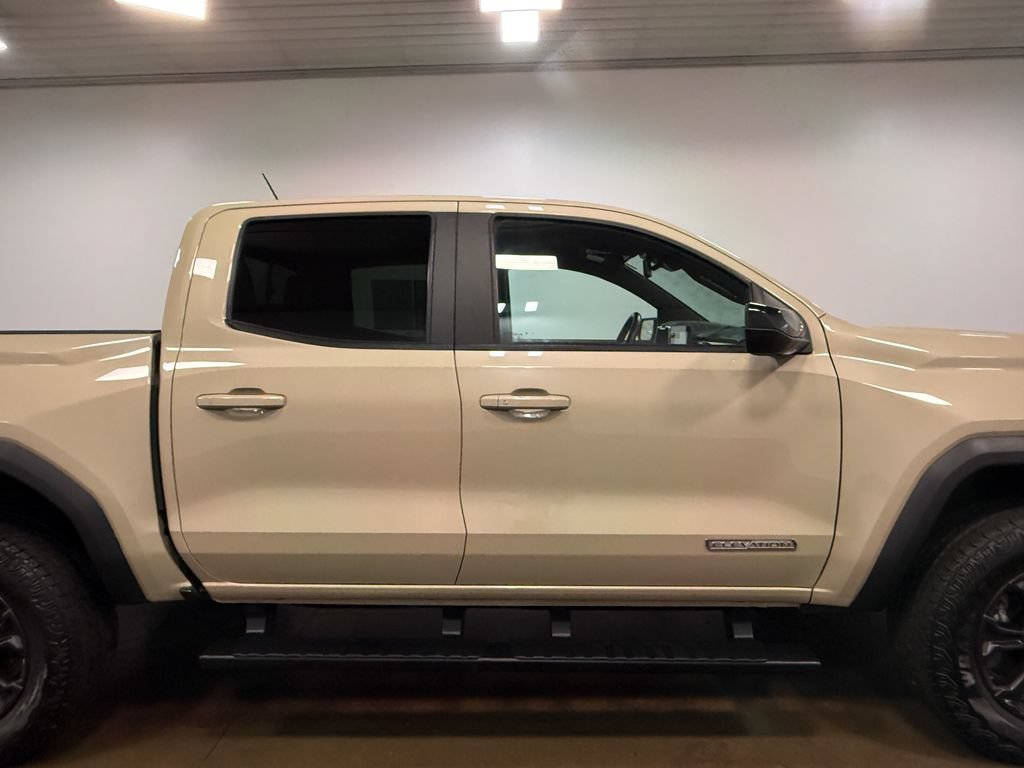 Used 2023 GMC Canyon Elevation w/ Elevation Premium Package AWD/4WD image 33