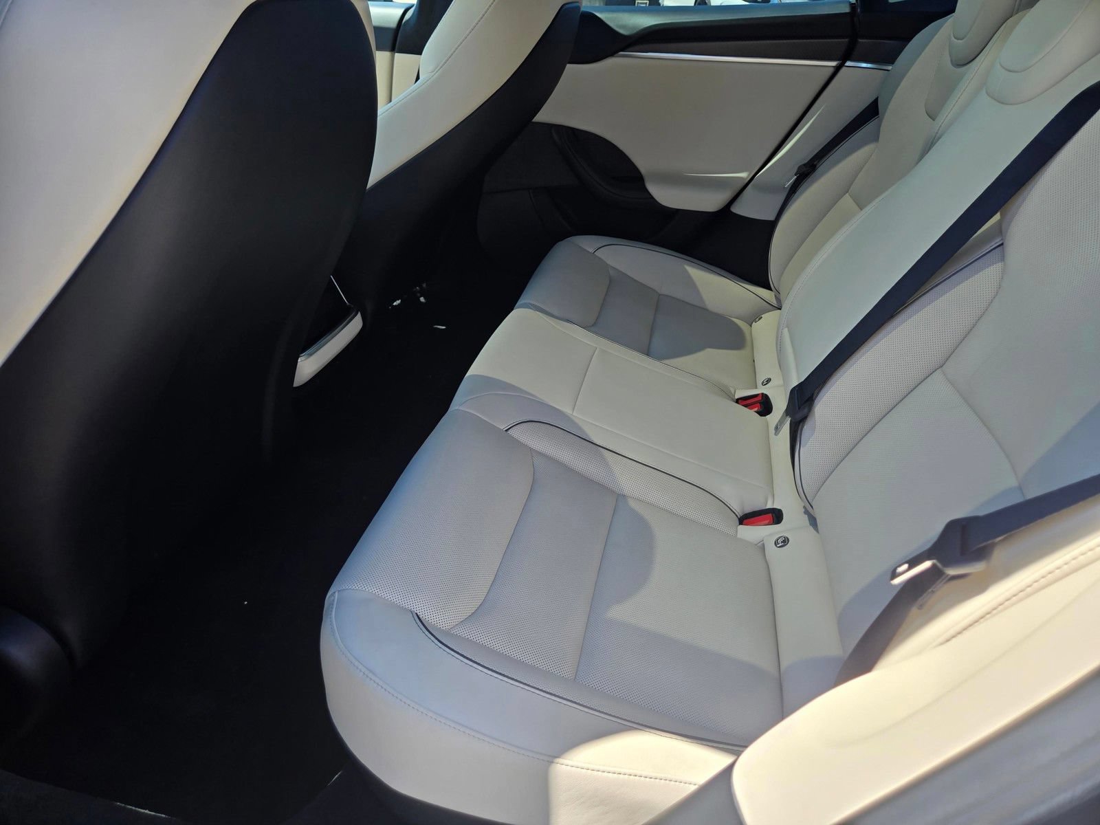 Used 2021 Tesla Model S Plaid AWD/4WD image 17