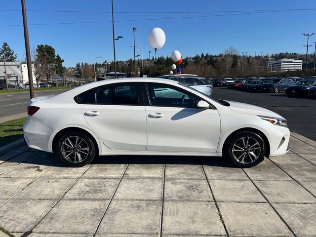 Used 2023 Kia Forte LXS image 7