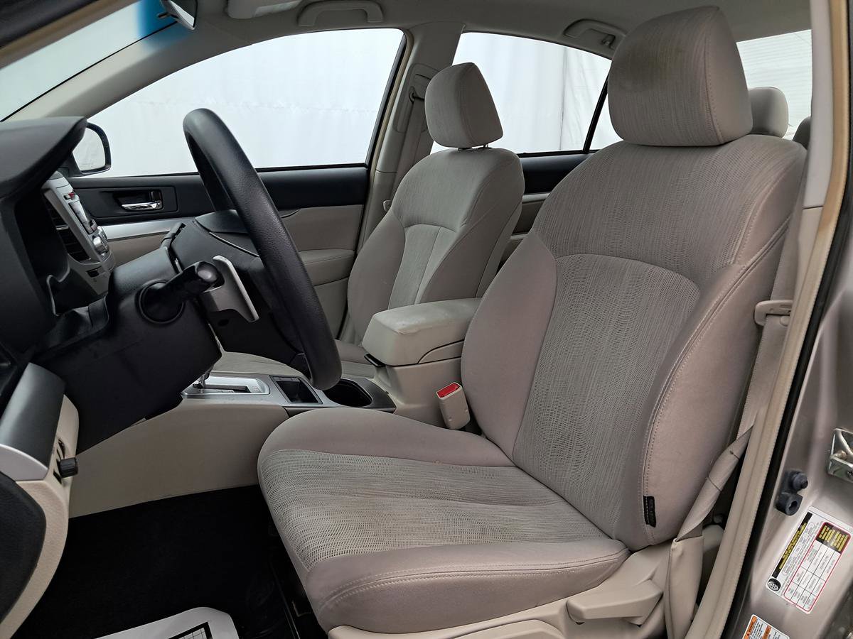 Used 2014 Subaru Legacy 2.5i image 7