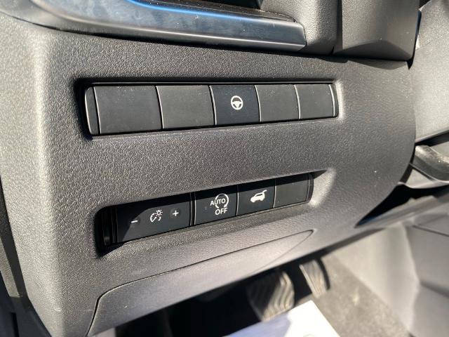 Used 2024 Nissan Rogue SV image 16