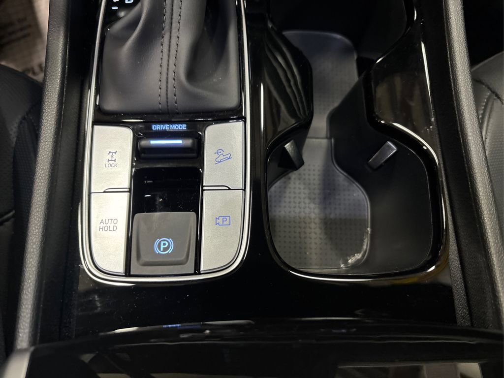 Used 2025 Hyundai Santa Cruz SEL image 31