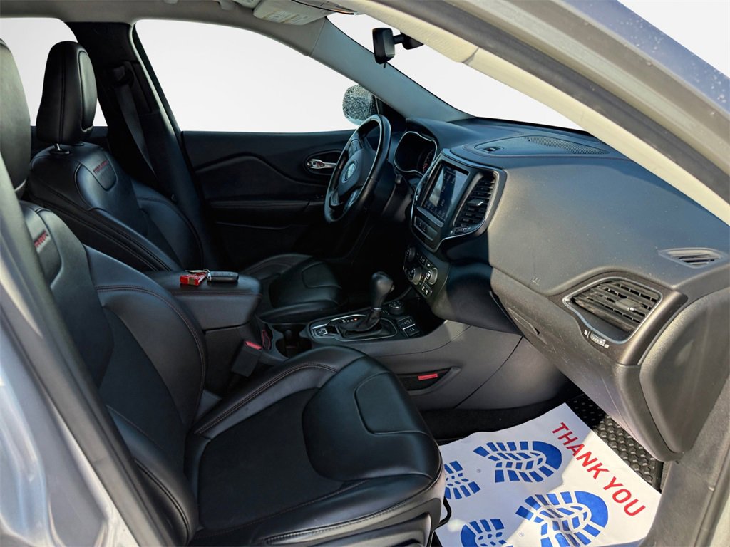 Used 2019 Jeep Cherokee Trailhawk image 26
