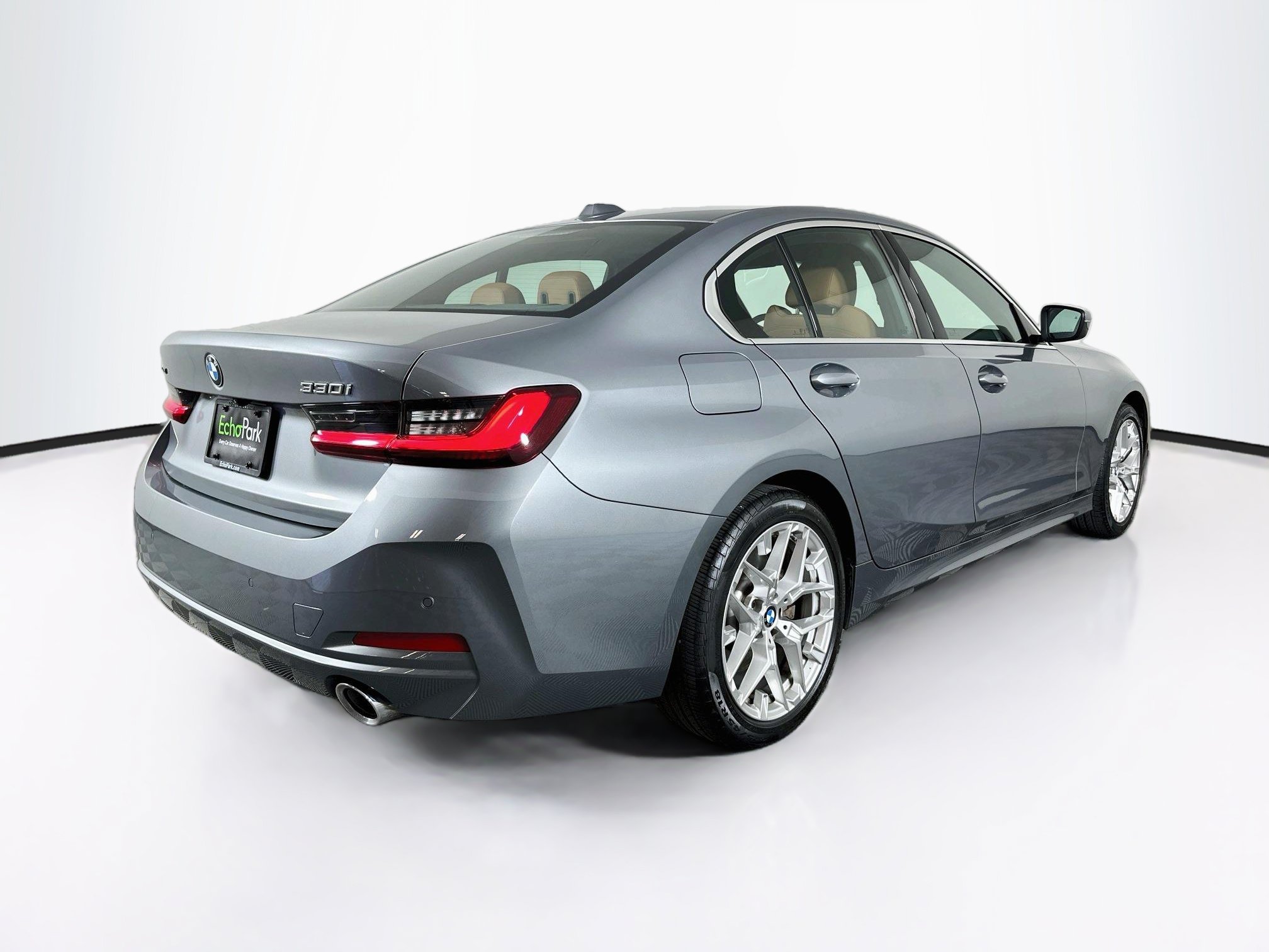 Used 2026 BMW 330i xDrive Sedan AWD/4WD image 9