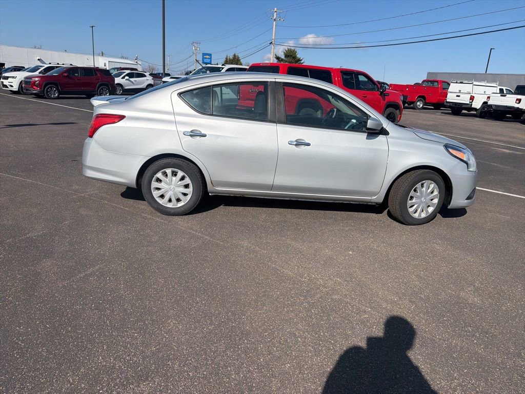 Used 2018 Nissan Versa SV image 8