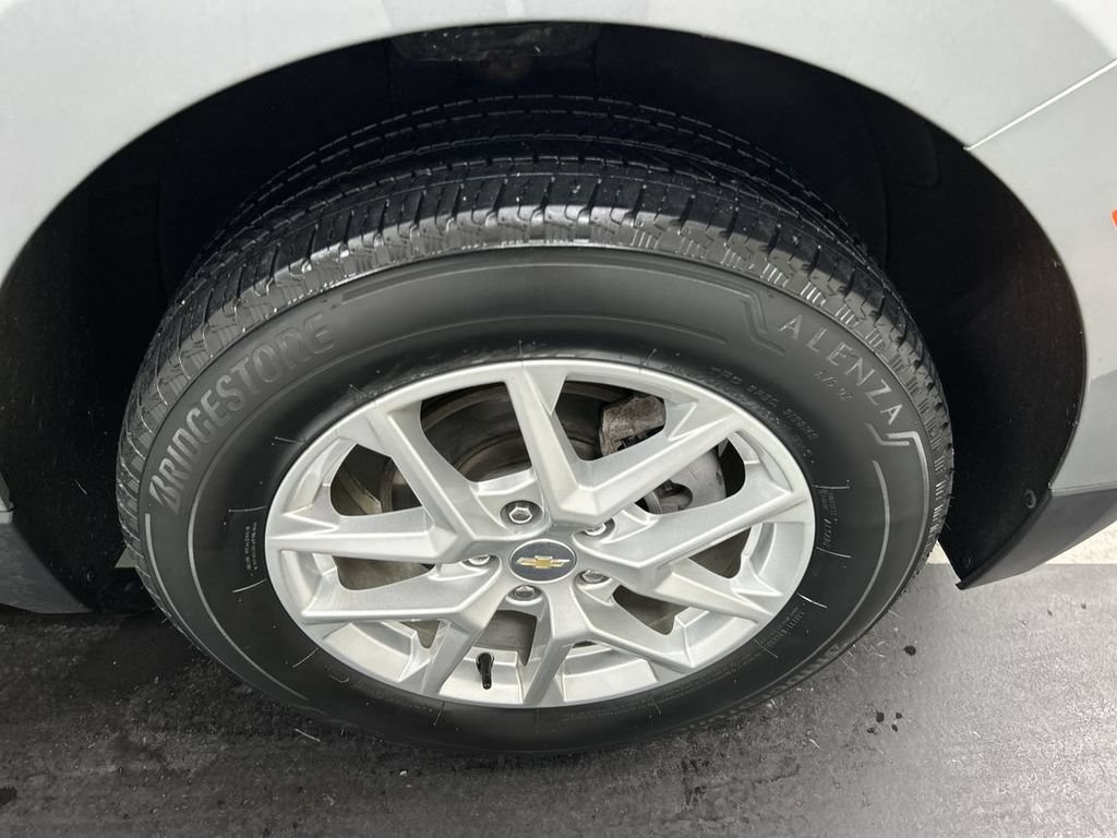 Used 2023 Chevrolet Equinox LT AWD/4WD image 8