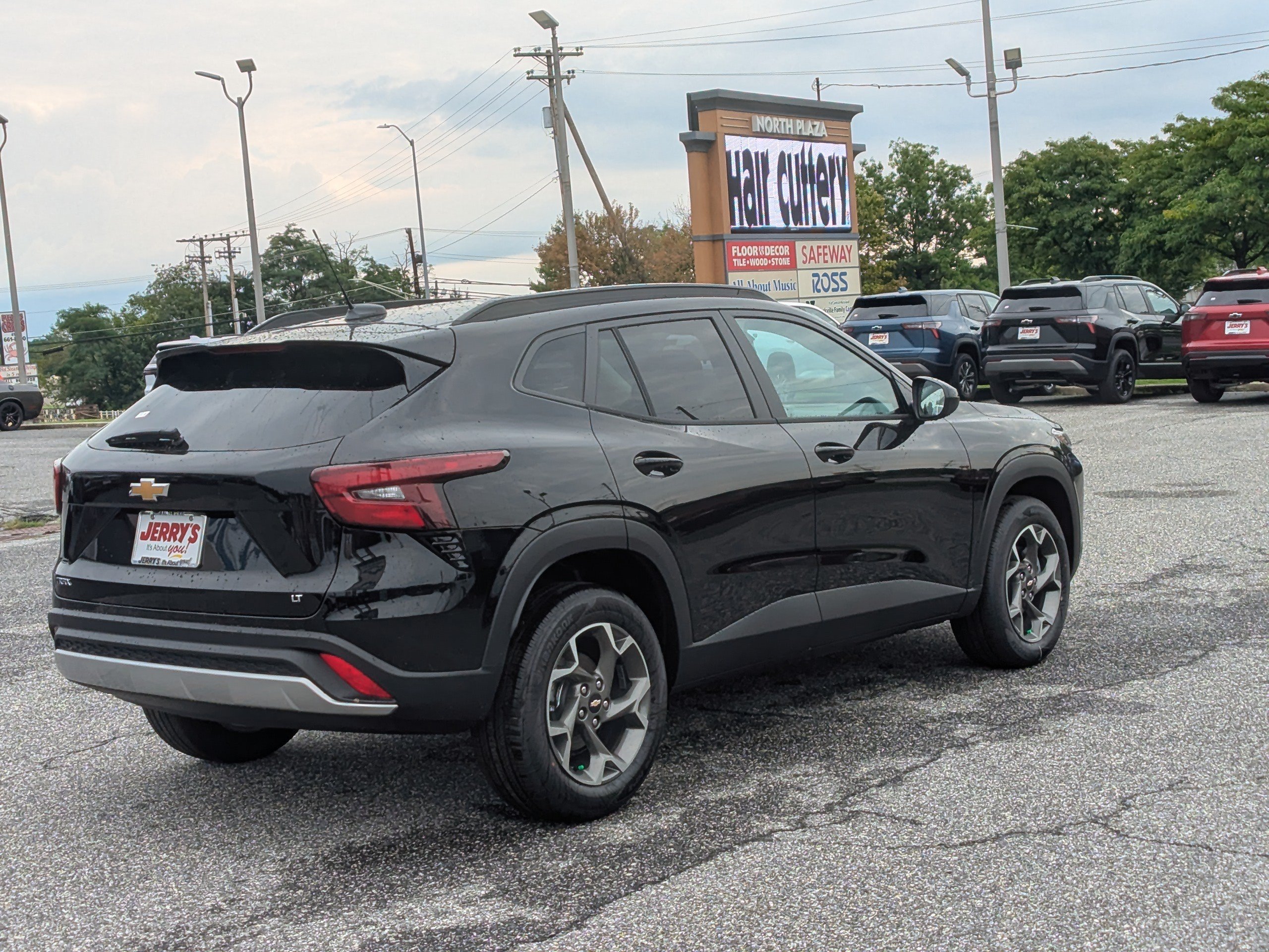 New 2026 Chevrolet Trax LT FWD image 8