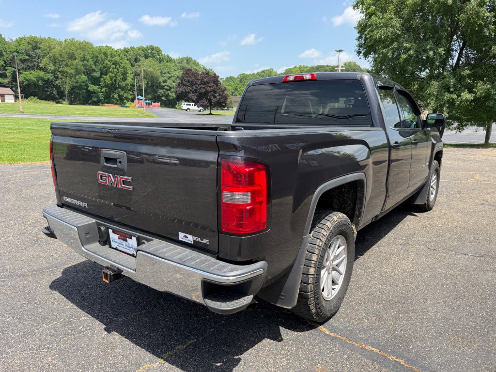 Used 2016 GMC Sierra 1500 SLE w/ SLE Value Package AWD/4WD image 4