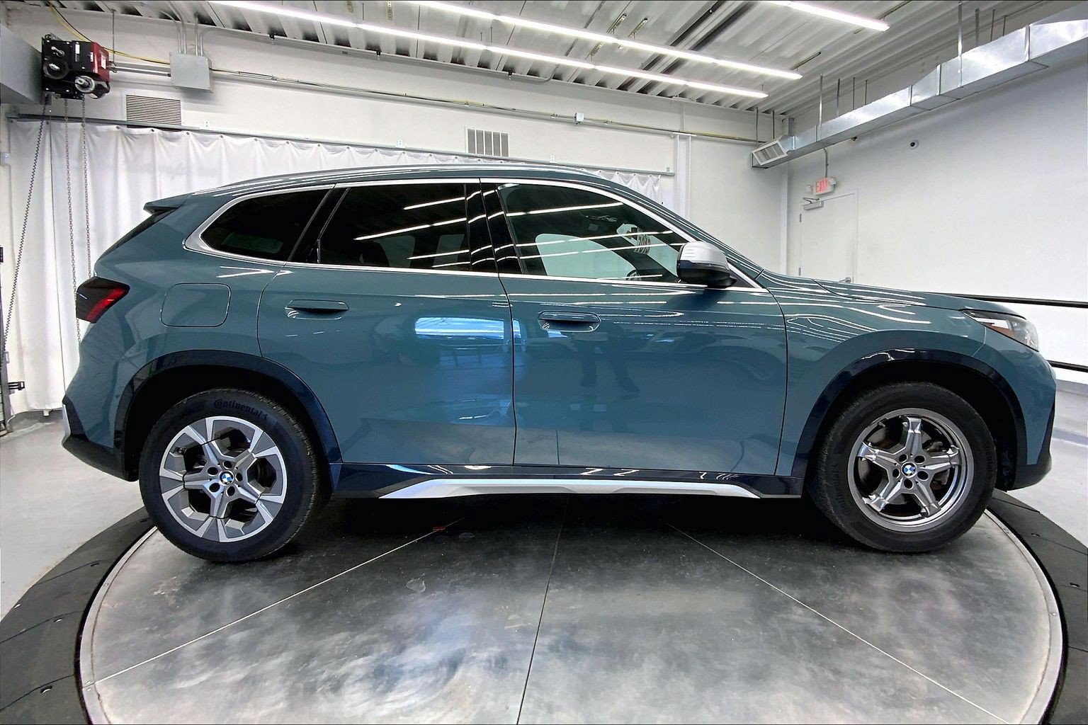 Used 2024 BMW X1 xDrive28i w/ Convenience Package AWD/4WD image 8