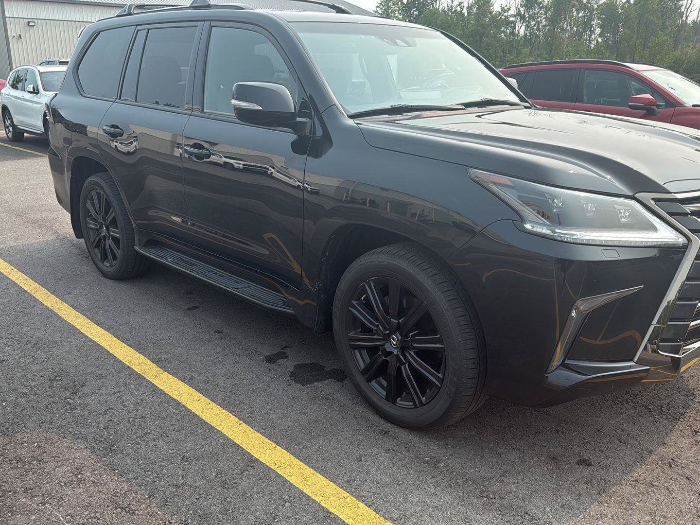Used 2021 Lexus LX 570 4WD w/ Inspiration Series #2 image 10