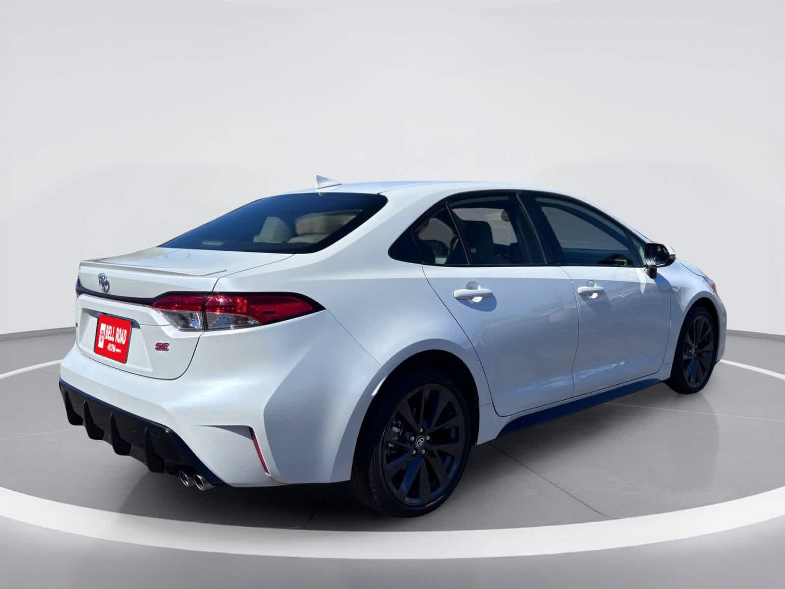 Used 2024 Toyota Corolla SE FWD image 9