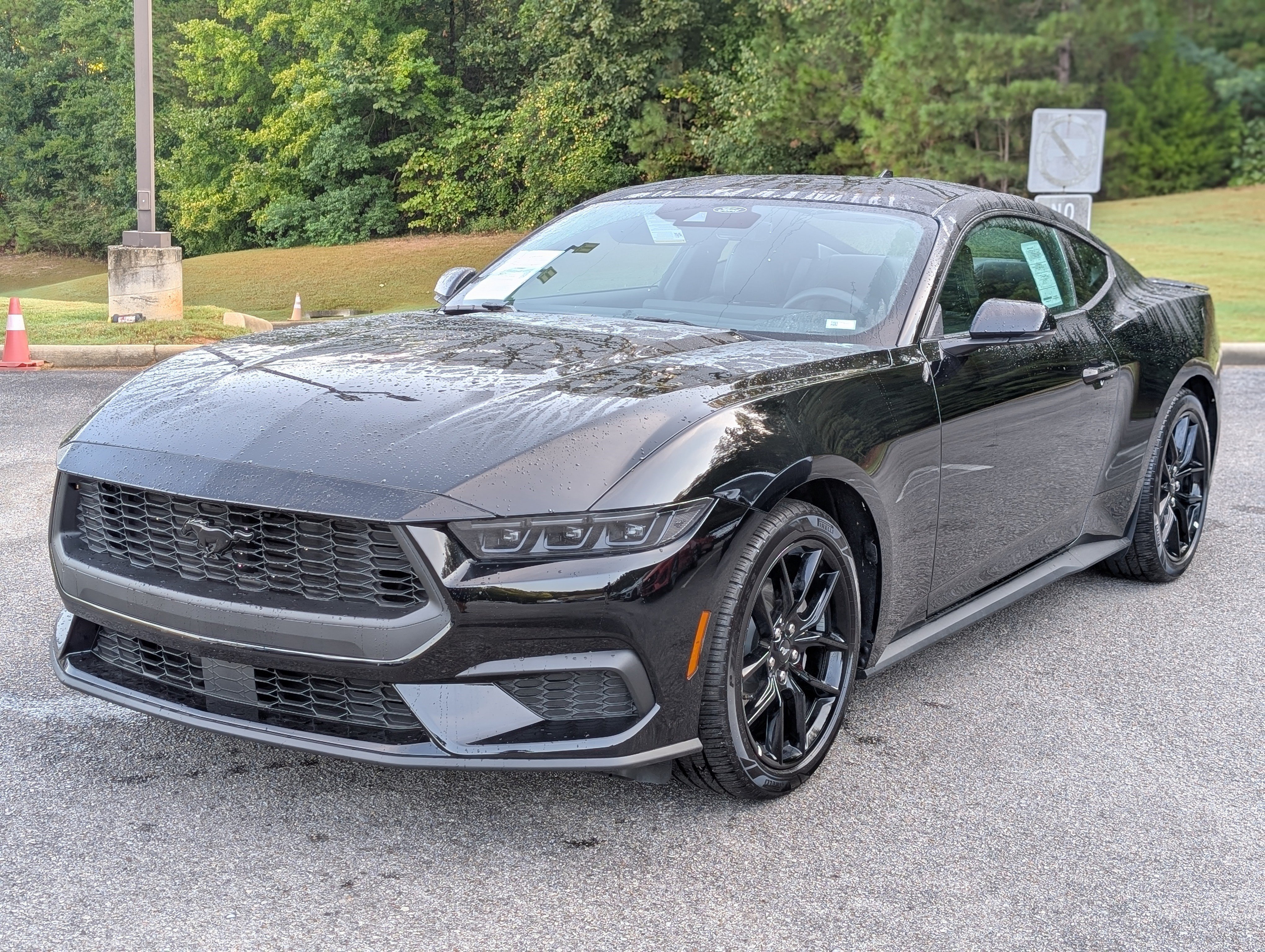 Used 2026 Ford Mustang Premium RWD image 5