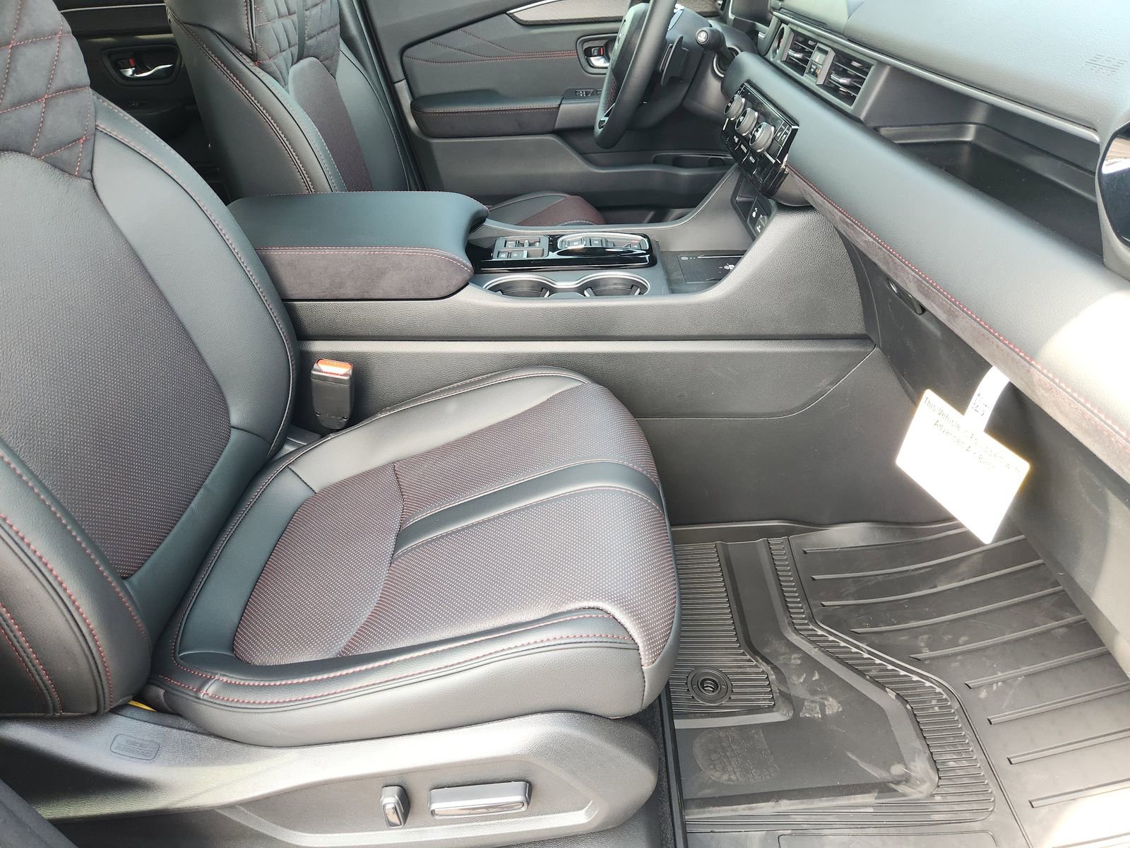 New 2026 Honda Pilot Black Edition image 17