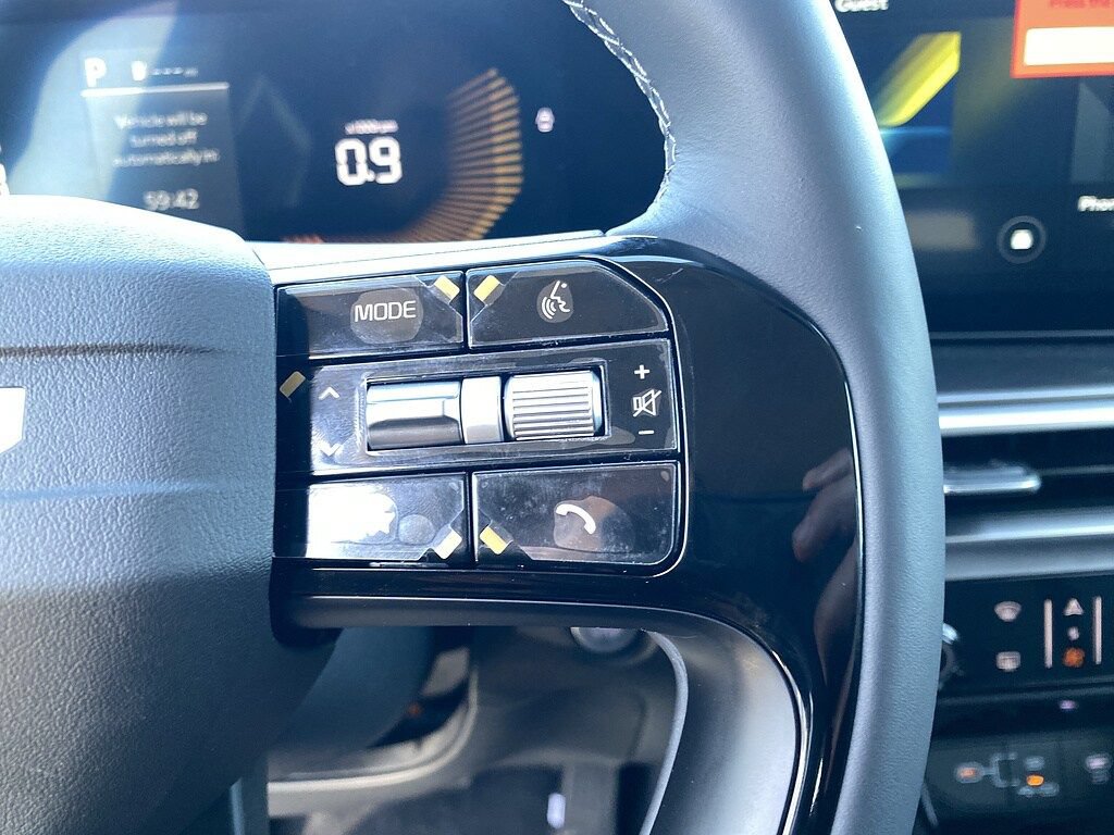 New 2026 Kia Sorento LX FWD image 16