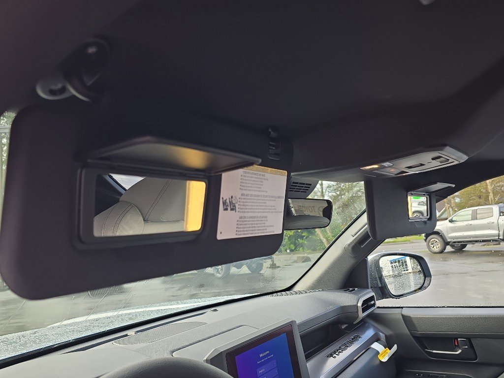 Used 2026 Toyota Tacoma SR5 AWD/4WD image 12