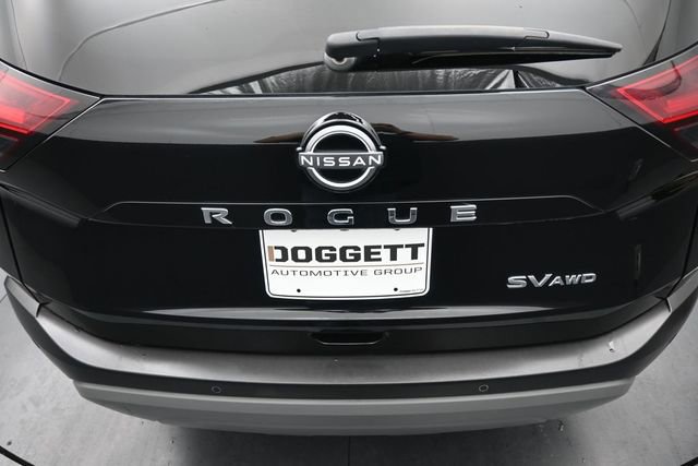 Used 2023 Nissan Rogue SV AWD/4WD image 10