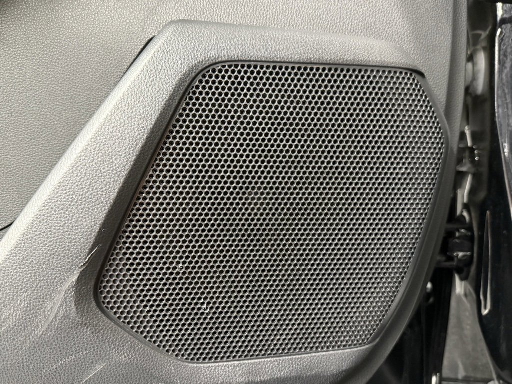 Used 2024 Toyota Highlander XLE image 16