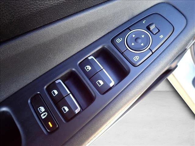 Used 2023 Hyundai Santa Fe SE image 12